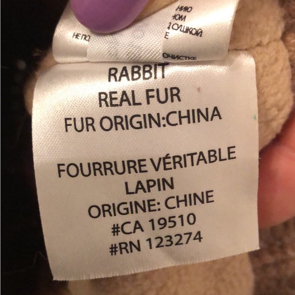 Wool hat with fur pompom - Picture 6 of 6